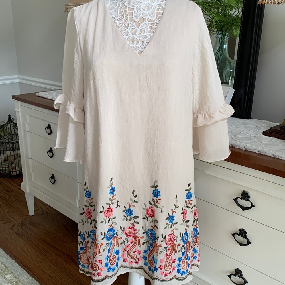 Jonathan Martin flowy embroidered dress size L